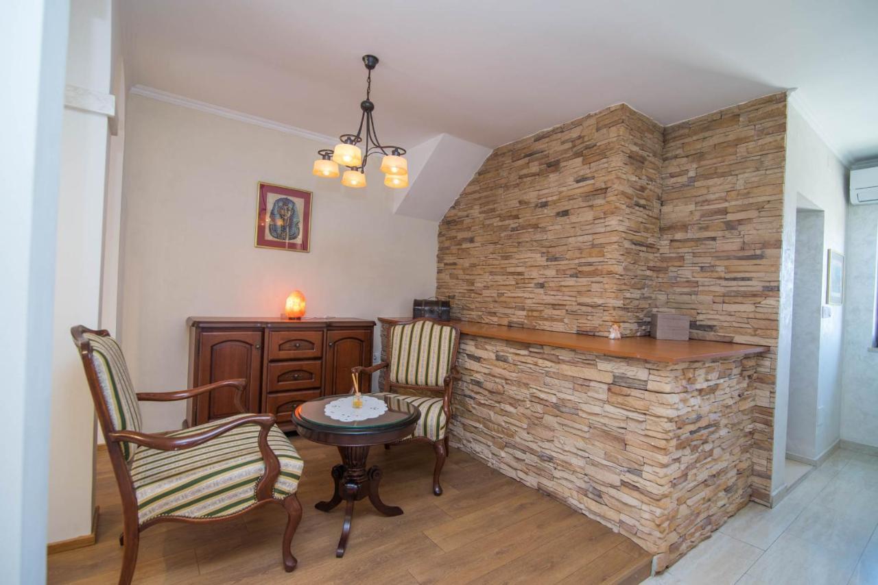 Nereo Apartment มาลีโลชินจ์ ภายนอก รูปภาพ