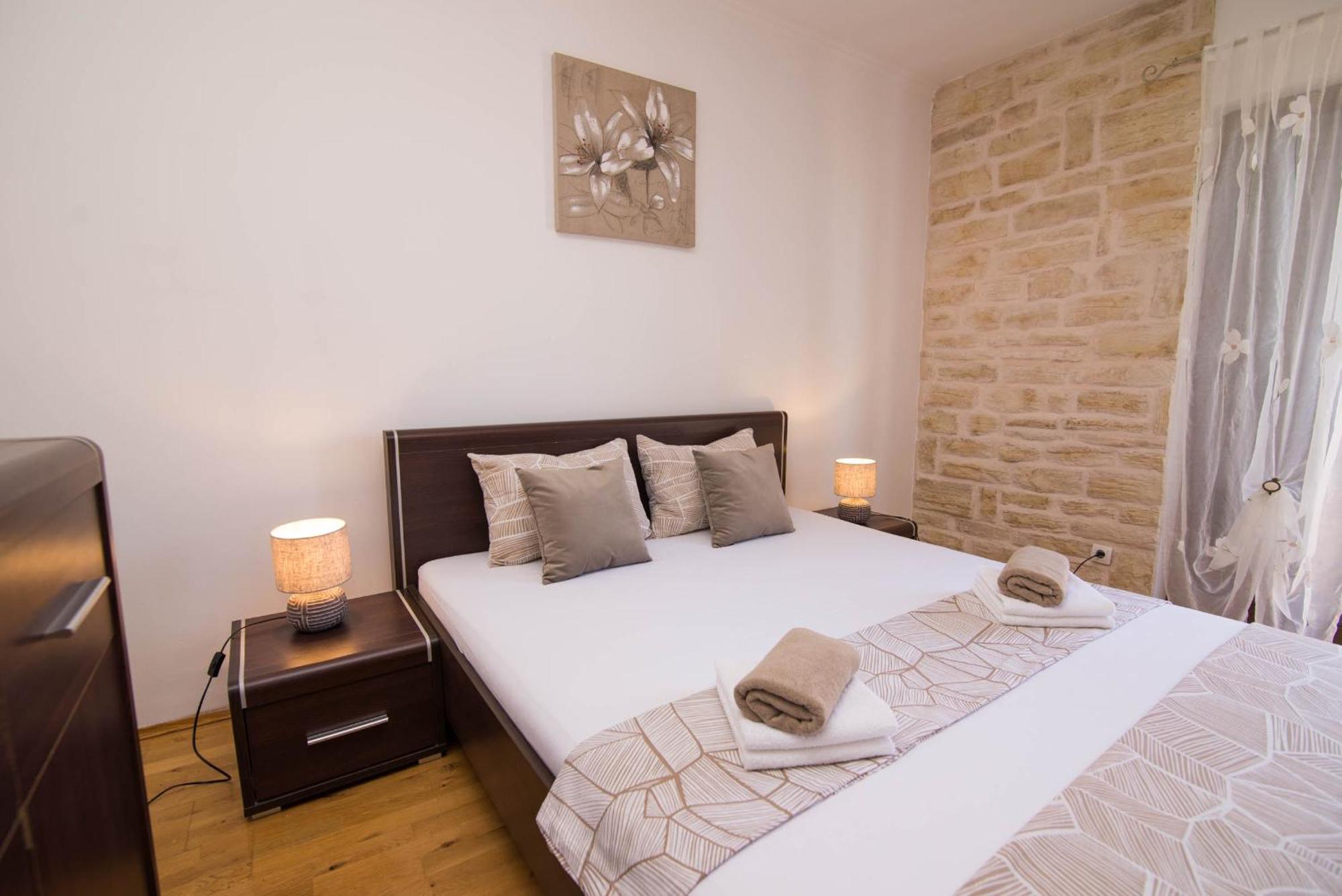Nereo Apartment มาลีโลชินจ์ ภายนอก รูปภาพ